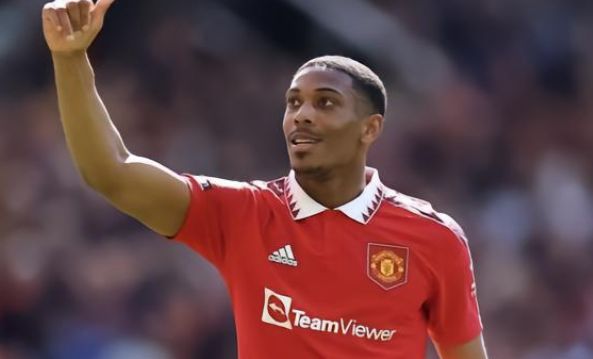 斯完成晉級 斯完成晉級