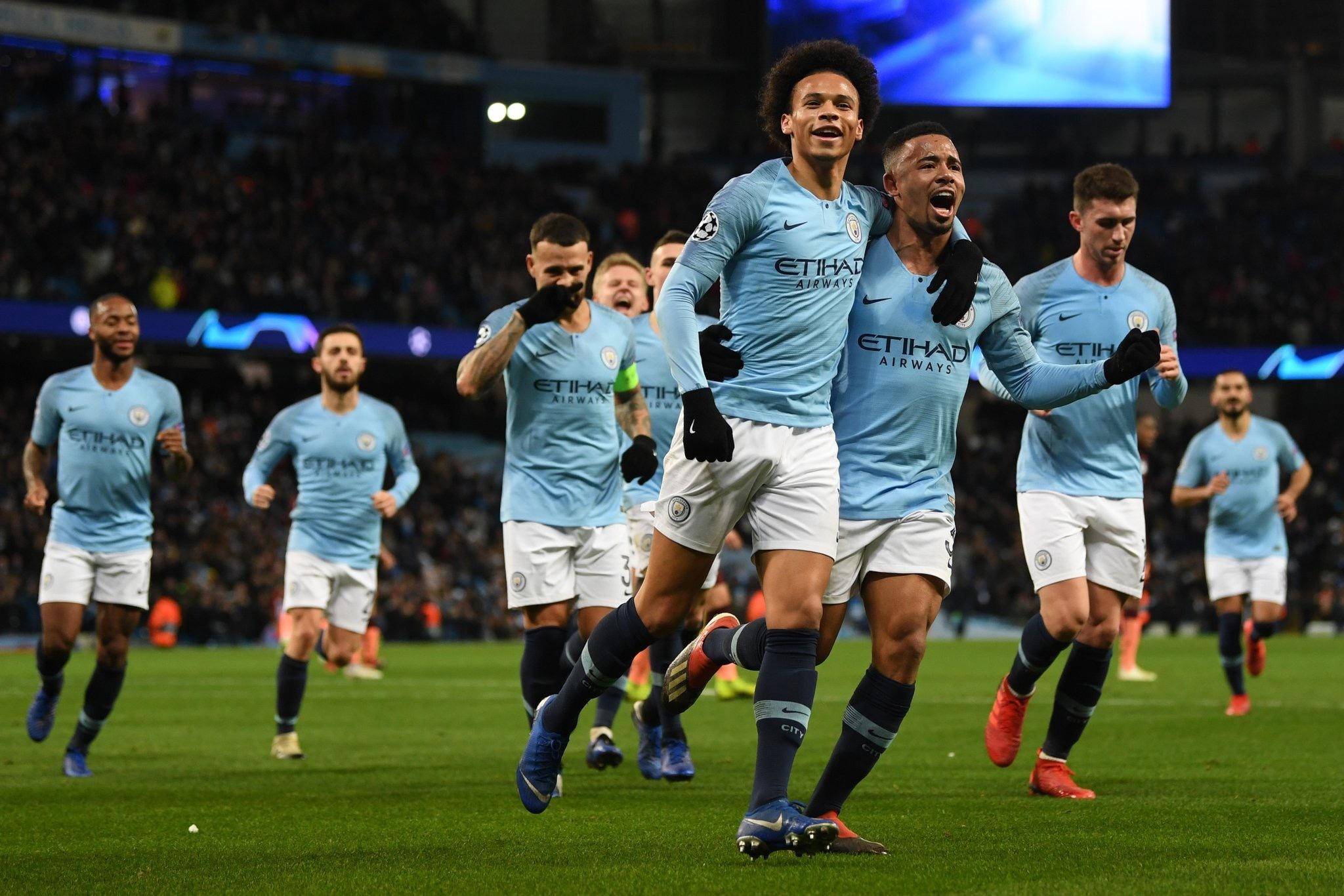 的表现一直 的表现一直